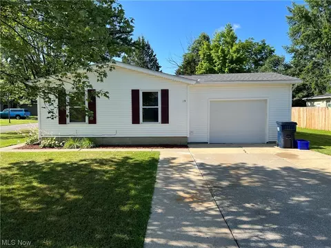29 Anglers Ln, Lagrange, OH 44050 photo 2
