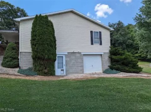 965 Access Rd, Williamstown, WV 26187 photo 3
