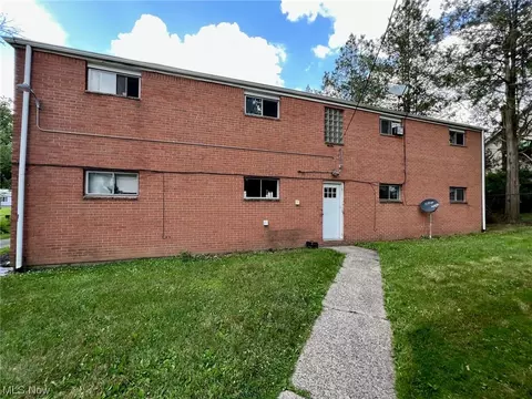 83 Homestead Dr, Boardman, OH 44512 photo 5