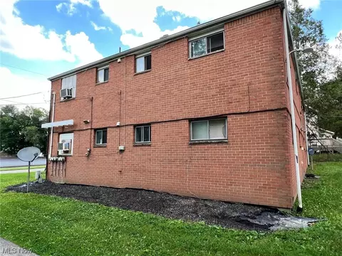 83 Homestead Dr, Boardman, OH 44512 photo 4