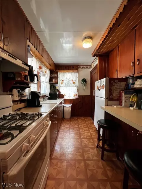 356 E Main St, Orwell, OH 44076 photo 11