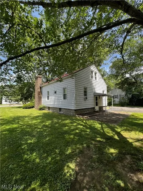 356 E Main St, Orwell, OH 44076 photo 7