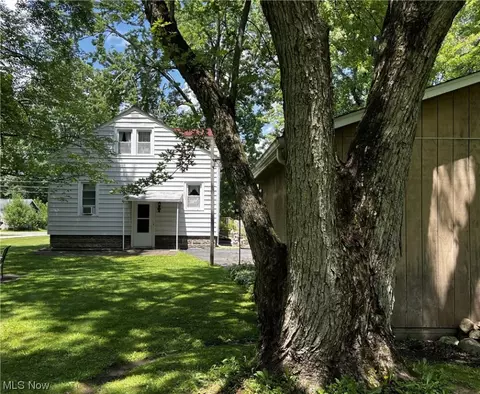 356 E Main St, Orwell, OH 44076 photo 4