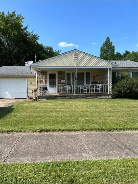 2260 Burbank Ave, Youngstown, OH 44509
