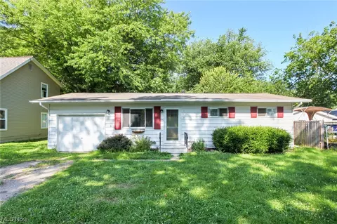 312 Woodside Ave, Vermilion, OH 44089