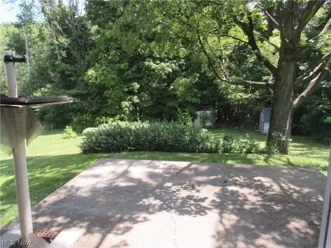 429 Crestview Dr, Ashtabula, OH 44004 photo 11