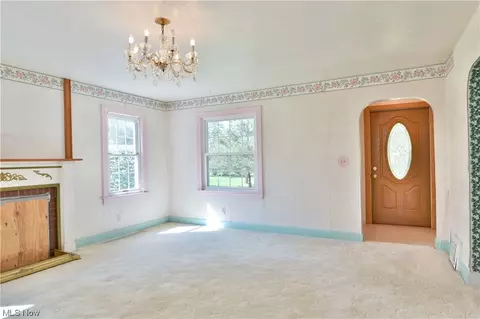 357 State Rd NW, Warren, OH 44483 photo 6