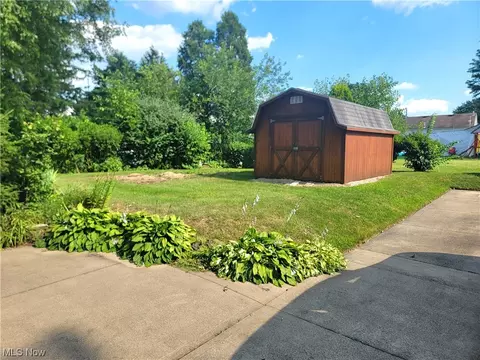 4648 Marcellus St NW, Canton, OH 44708 photo 8