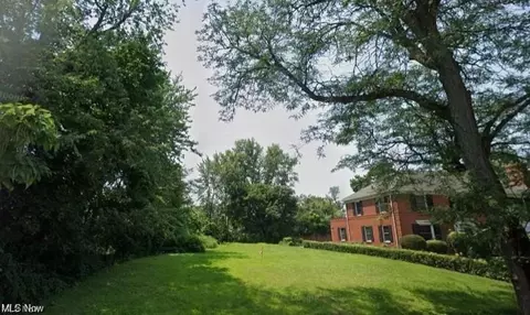Van Aken Boulevard, Shaker Heights, OH 44120