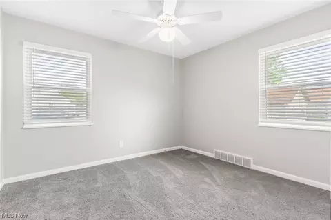 7902 Thornton Dr, Parma, OH 44129 photo 9