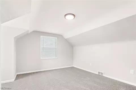 7902 Thornton Dr, Parma, OH 44129 photo 18