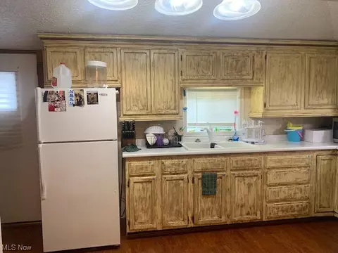 116 Canal Rd, Dover, OH 44622 photo 2