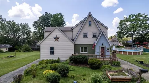 354 Adelaide Ave SE, Warren, OH 44483