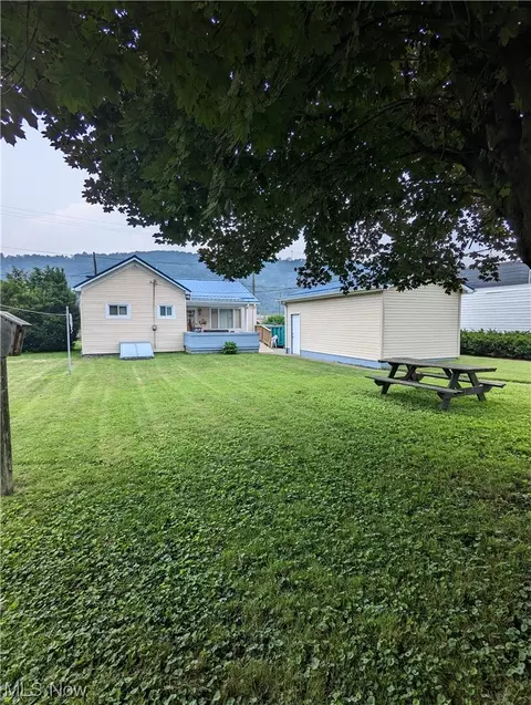 104 Main St, Tiltonsville, OH 43963