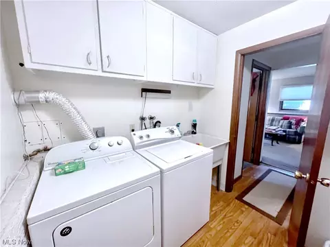 304 Crestview Dr, Elyria, OH 44035 photo 20