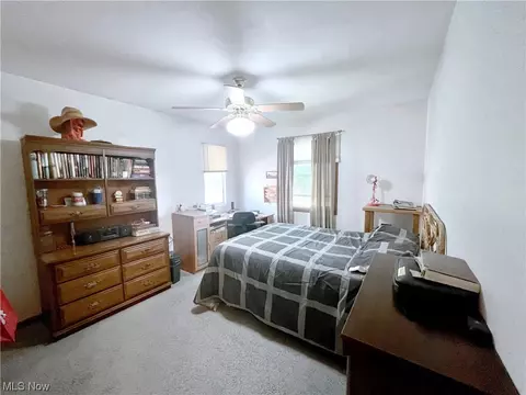 304 Crestview Dr, Elyria, OH 44035 photo 24