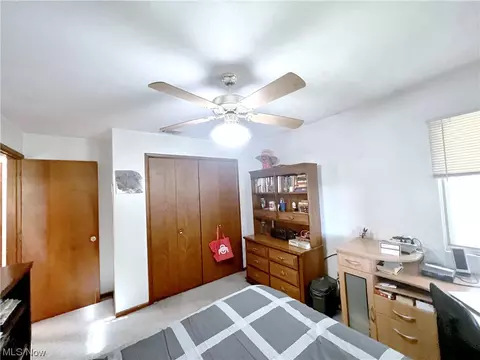 304 Crestview Dr, Elyria, OH 44035 photo 25