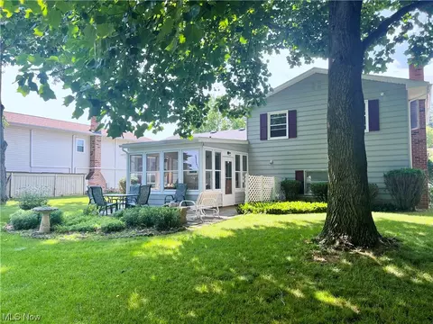 304 Crestview Dr, Elyria, OH 44035 photo 31