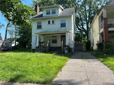 13604 Claiborne Rd, Cleveland, OH 44112