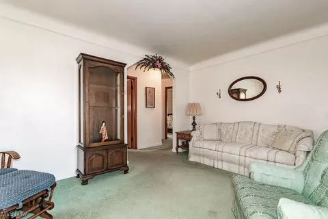 30146 Phillips Ave, Wickliffe, OH 44092 photo 8