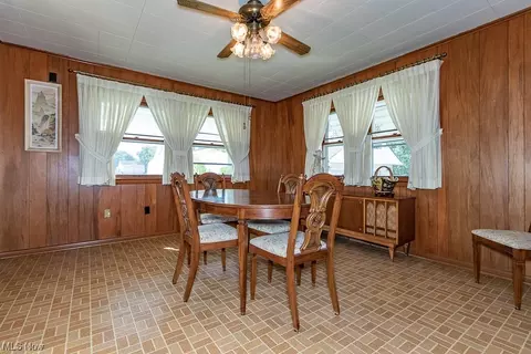 30146 Phillips Ave, Wickliffe, OH 44092 photo 18