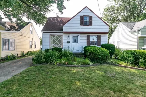 30146 Phillips Ave, Wickliffe, OH 44092 photo 1