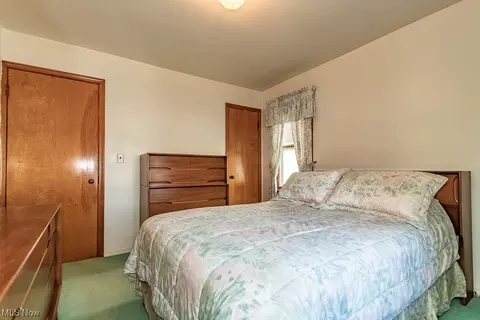 30146 Phillips Ave, Wickliffe, OH 44092 photo 24