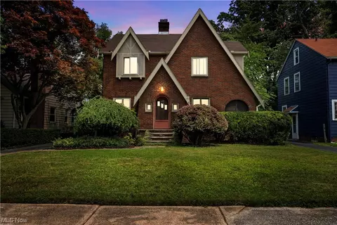 178 Baker St, Berea, OH 44017 photo 1