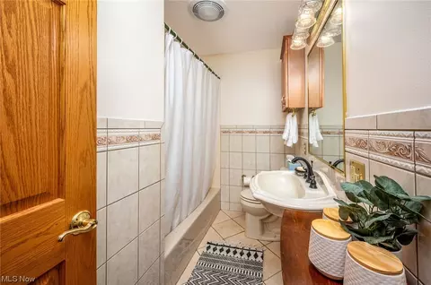 6105 Firestone Rd NE, Canton, OH 44721 photo 24
