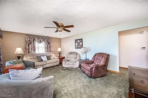 6105 Firestone Rd NE, Canton, OH 44721 photo 7