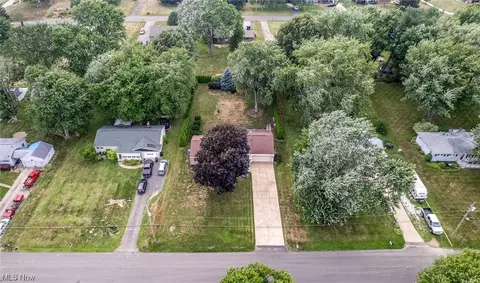 6105 Firestone Rd NE, Canton, OH 44721 photo 34