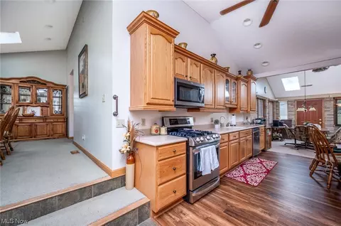 6105 Firestone Rd NE, Canton, OH 44721 photo 15