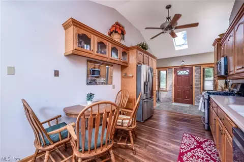 6105 Firestone Rd NE, Canton, OH 44721 photo 14