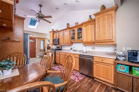 6105 Firestone Rd NE, Canton, OH 44721 photo 13