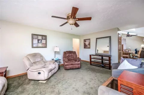 6105 Firestone Rd NE, Canton, OH 44721 photo 8
