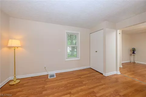 4202 Mapleton St SE, Canton, OH 44707 photo 13