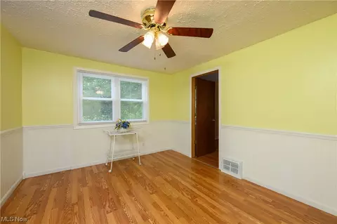 4202 Mapleton St SE, Canton, OH 44707 photo 11