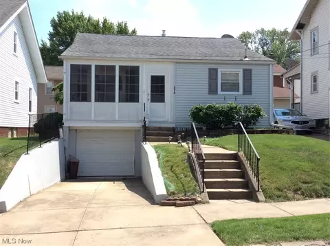 3218 2nd St NW, Canton, OH 44708 photo 4