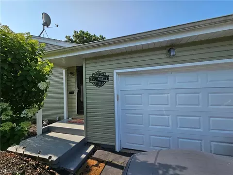 375 Annawan Ln, Boardman, OH 44512 photo 3