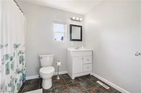 3061 Wolverine St NE, Canton, OH 44705 photo 17