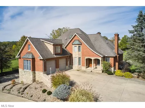 5051 Stone Ridge Dr, Richfield, OH 44286