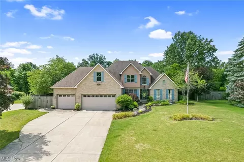 5318 Reserve Way, Sheffield Village, OH 44054