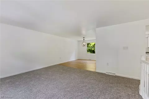 108 Logan Ct, Bethany, WV 26032 photo 4