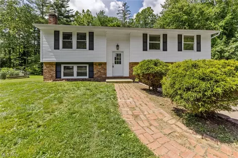 108 Logan Ct, Bethany, WV 26032 photo 1