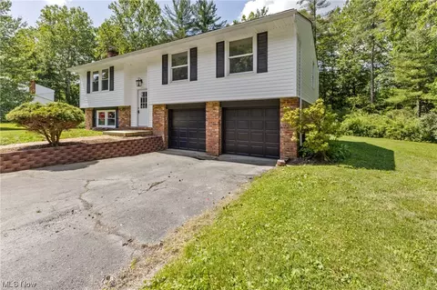 108 Logan Ct, Bethany, WV 26032 photo 3