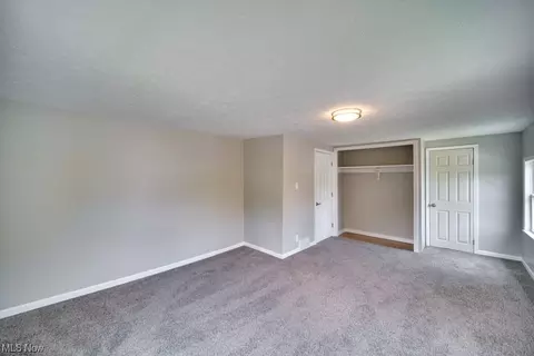 430 E 45th St, Lorain, OH 44052 photo 12