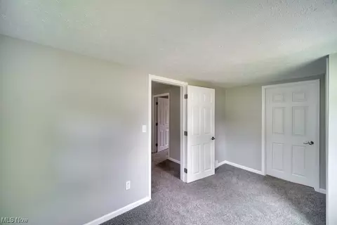 430 E 45th St, Lorain, OH 44052 photo 17