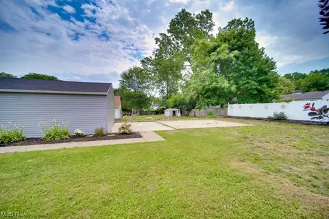 430 E 45th St, Lorain, OH 44052 photo 23