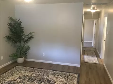 700 Boston Ave, Elyria, OH 44035 photo 5