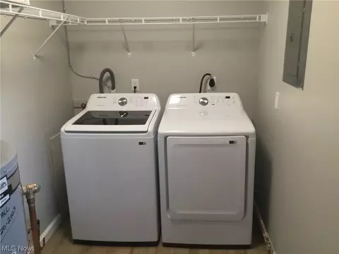 700 Boston Ave, Elyria, OH 44035 photo 8